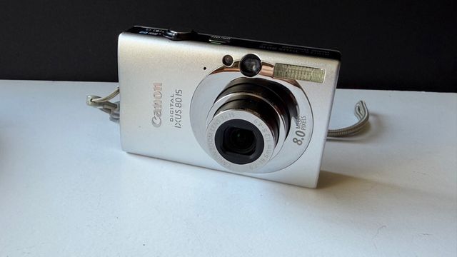 Cámara Canon IXUS 80 IS Plata sin caja