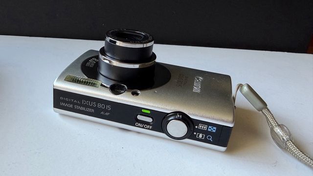 Cámara Canon IXUS 80 IS Plata sin caja