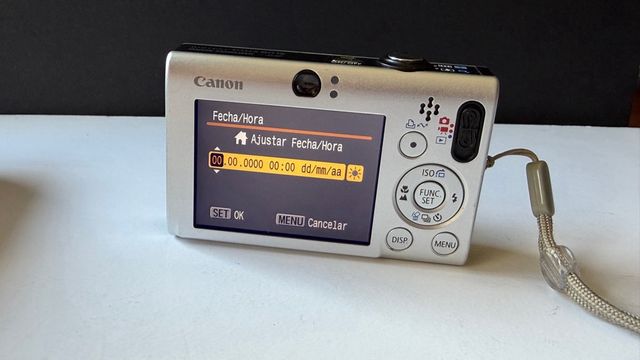 Cámara Canon IXUS 80 IS Plata sin caja