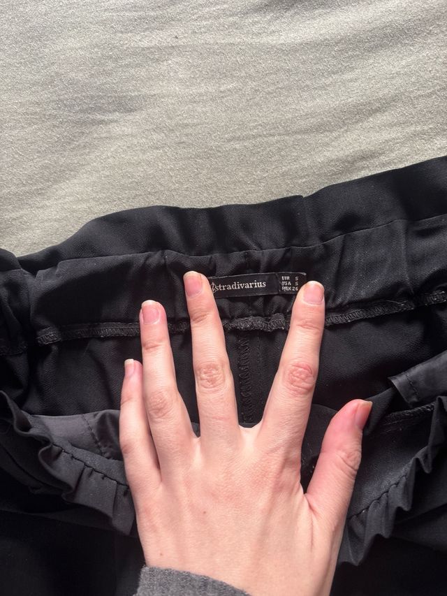 Pantalón corto negro lino