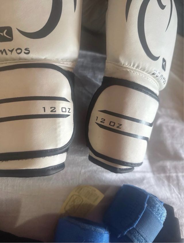 Saco de boxeo Lonsdale + guantes + cintas
