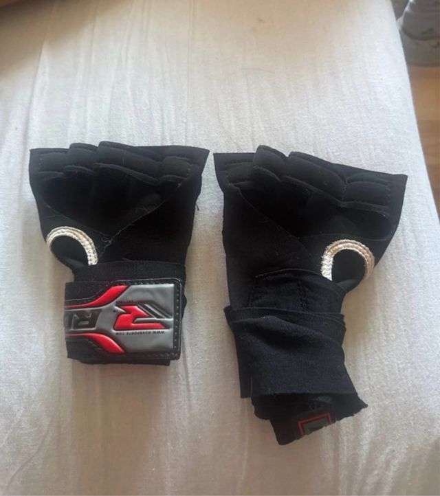 Saco de boxeo Lonsdale + guantes + cintas