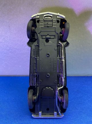 COCHE ESCALA 1:24 CITROEN CV 2 ROJO Y NEGRO WELLY