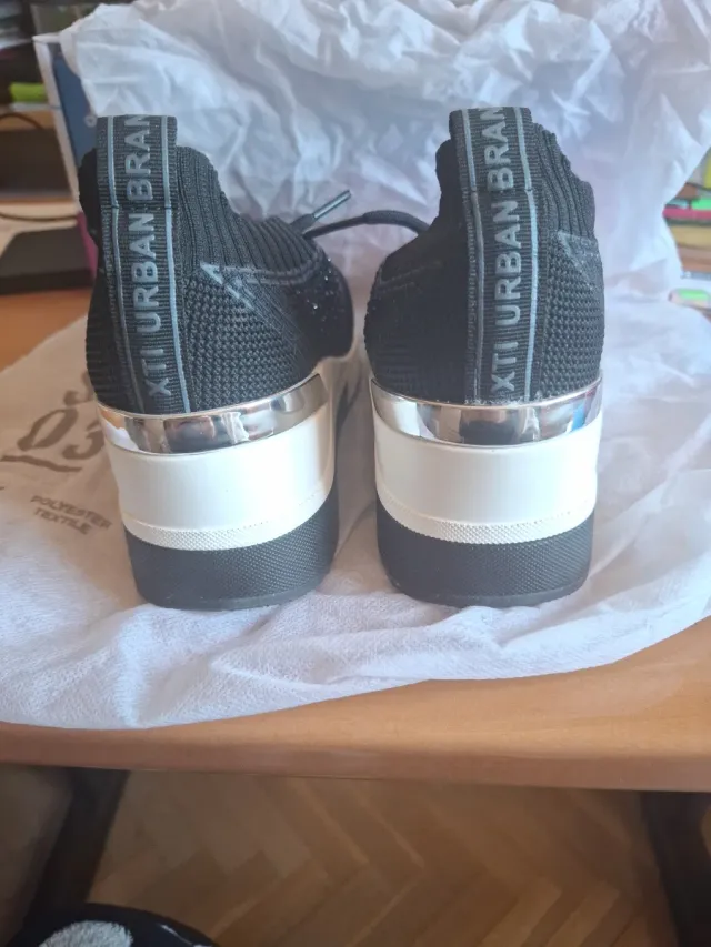 Zapatillas XTI Mujer Negras Talla 38