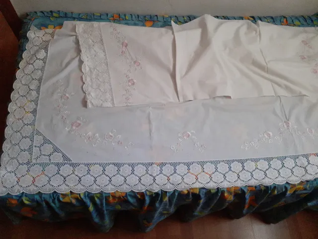 Juego sábanas bordadas con tira bordada 135cm