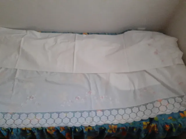 Juego sábanas bordadas con tira bordada 135cm