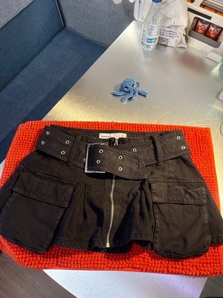 Falda Vaquera Bershka negra Talla L