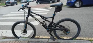 Bicicleta de Montaña BTWIN Negra buen