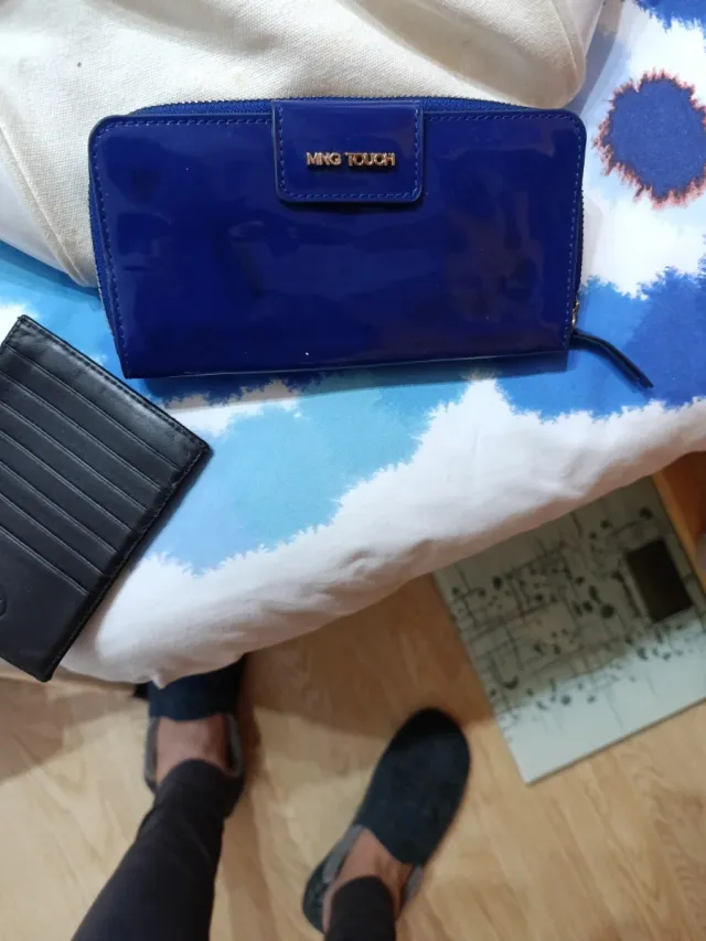 Monedero MNG TOUCH azul brillante