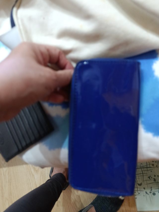 Monedero MNG TOUCH azul brillante