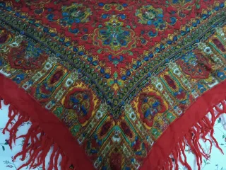 Mantón pañuelo lana vintage estampado