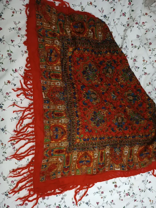 Mantón pañuelo lana vintage estampado