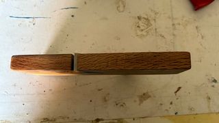Cepillo de carpintero antiguo