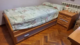 Mueble cama nido y mesita habitación.