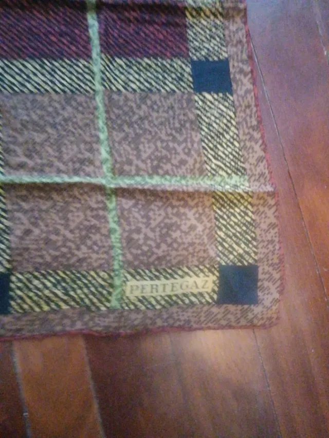 Pañuelo Pertegaz Seda Cuadros Marrón Rojo