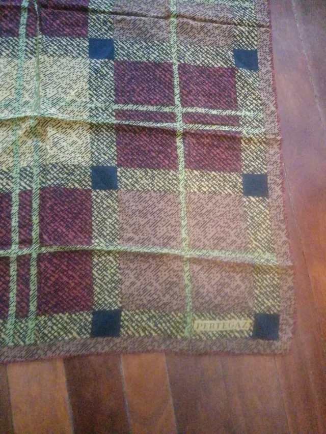 Pañuelo Pertegaz Seda Cuadros Marrón Rojo