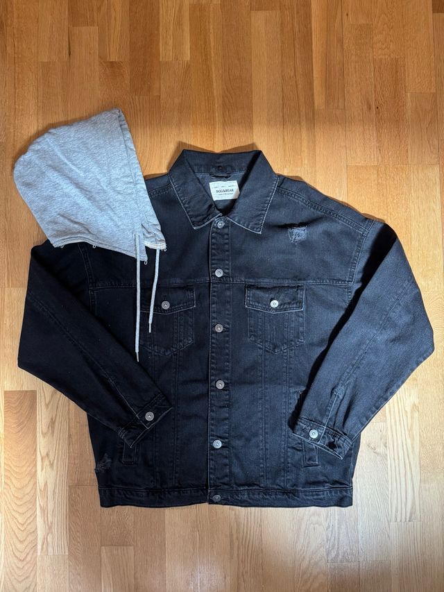 Chaqueta vaquera Pull&Bear con capucha