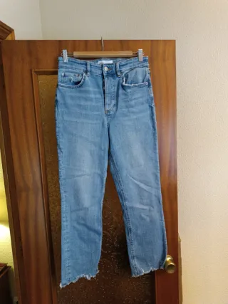 Pantalón vaquero Zara azul
