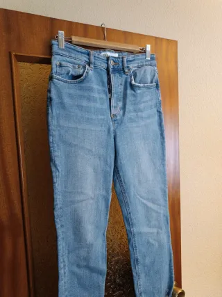 Pantalón vaquero Zara azul
