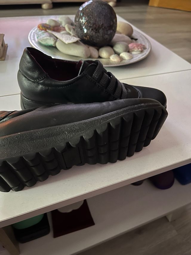 Zapatos negros cómodos