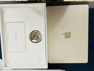 MacBook Air 13' M4 16GB 256GB Plata