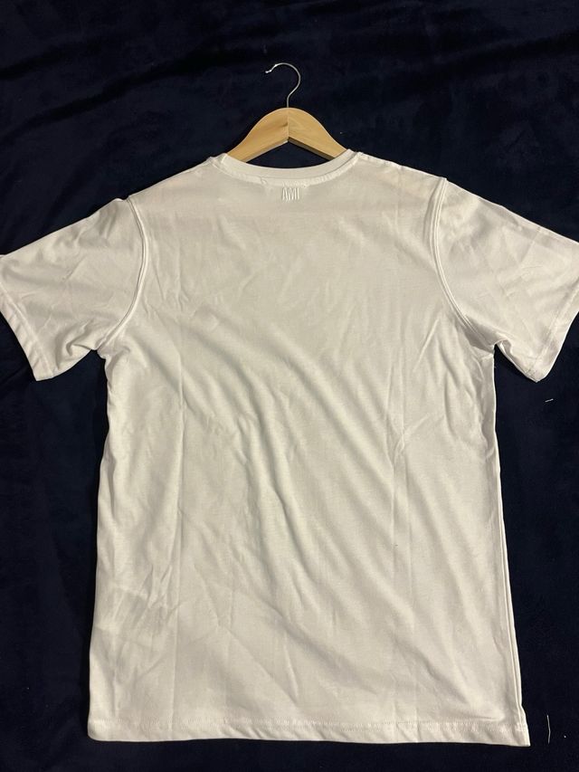 Camiseta Ami Blanca Corazón Rojo