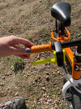 Bici infantil B'TWIN sin pedales naranja
