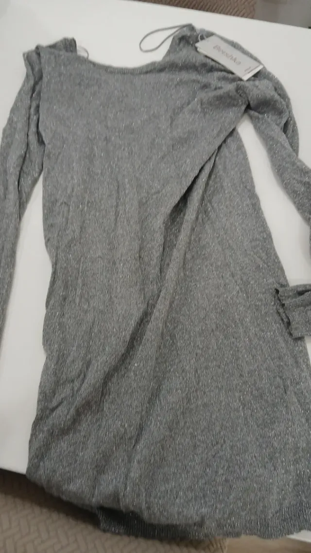 Vestido Zara plateado talla S