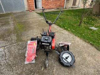 Motoazada Kuril KZ700