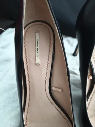 Zara Basic Salón Piel Negro Talla 40