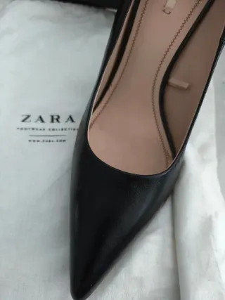 Zara Basic Salón Piel Negro Talla 40