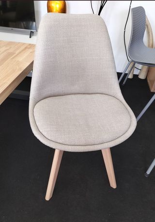 Silla de comedor beige