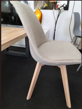 Silla de comedor beige