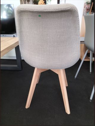 Silla de comedor beige