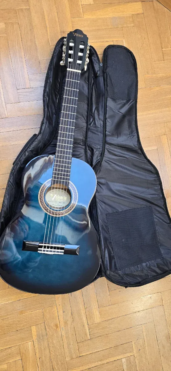 Guitarra Clásica Valencia Azul