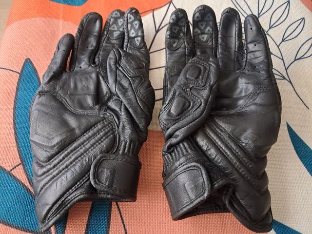 Guantes Moto Revit Cuero Transpirables Talla M.