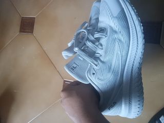 Zapatillas deportivas Fila grises talla 38