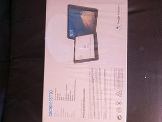 Tableta Alcatel 3T10 con altavoz