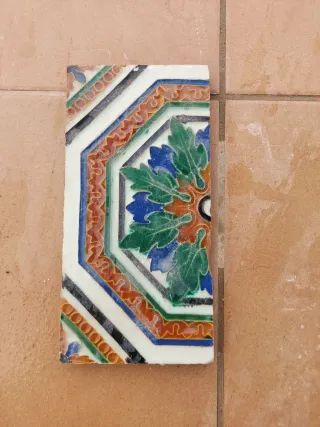 Azulejo antiguo Sevilla decorado 50 euros