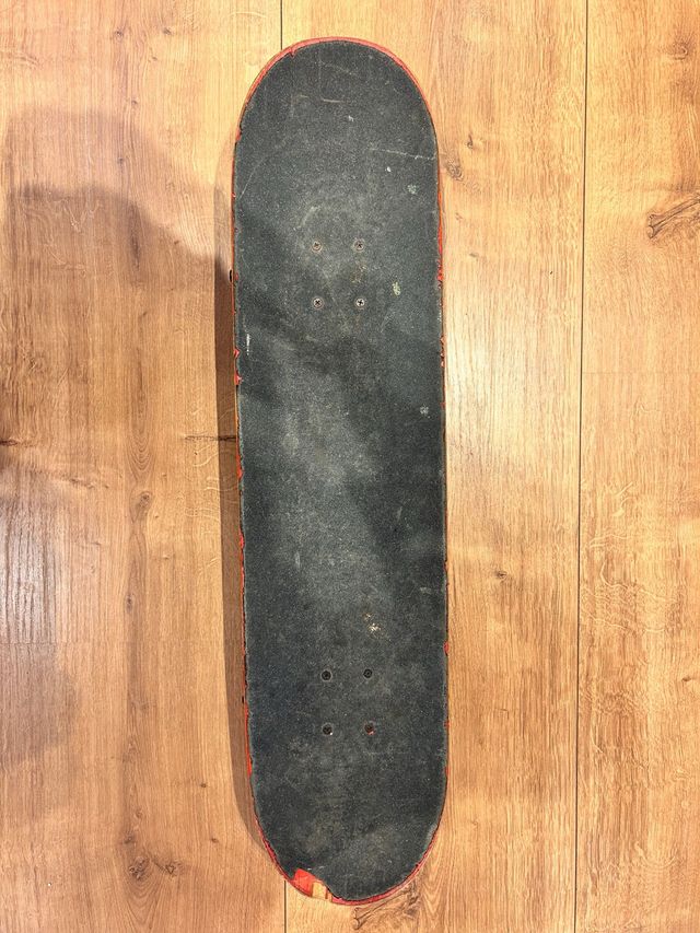 Skate 8.375 eje y ruedas incluido