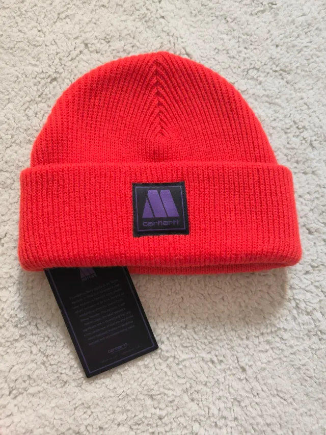 Gorro Carhartt Naranja con Logo Morado