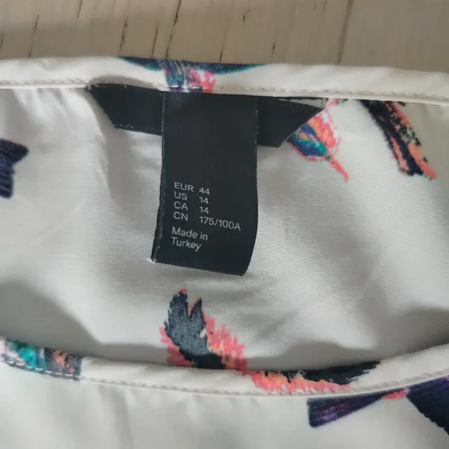 Blusa H&M pájaros
