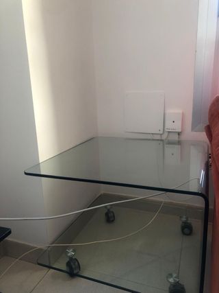 Mesa auxiliar cristal