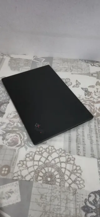 Lenovo ThinkPad X1 Carbon Gen 8 i5-10th 16GB 256GB