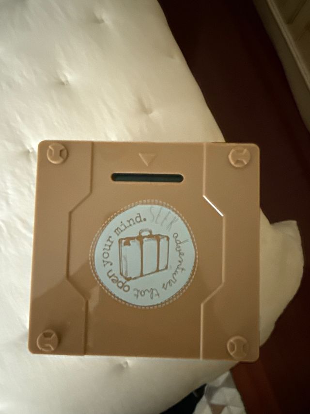 Hucha Anekke con teclado numérico