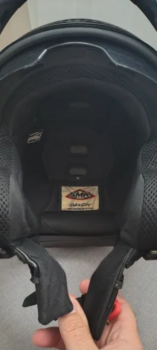 Casco de moto SMK negro