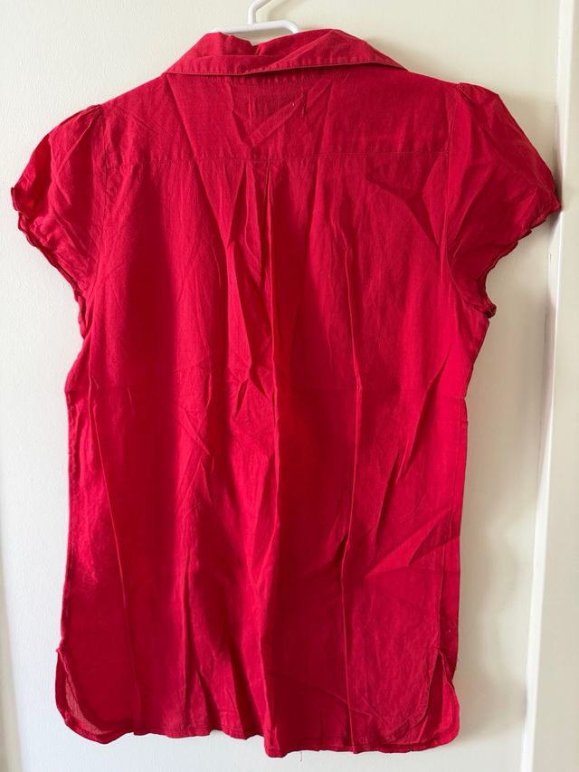 Blusa roja manga corta talla S