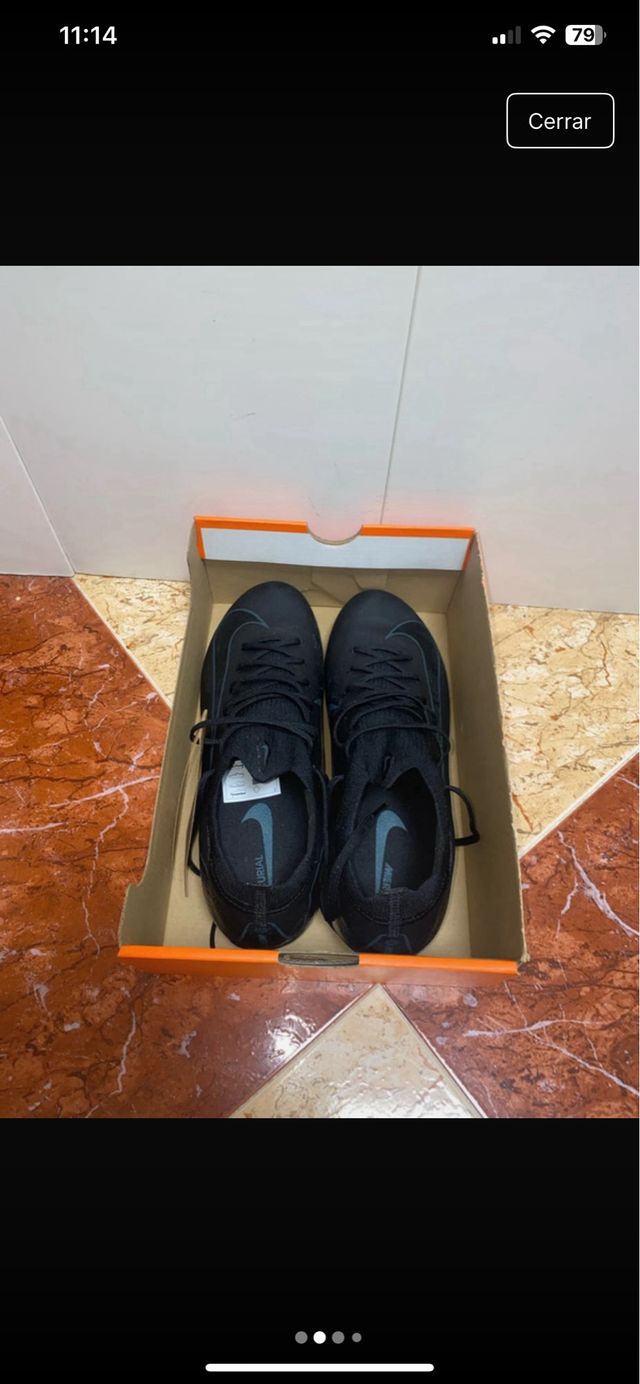 Botas de fútbol Nike negras