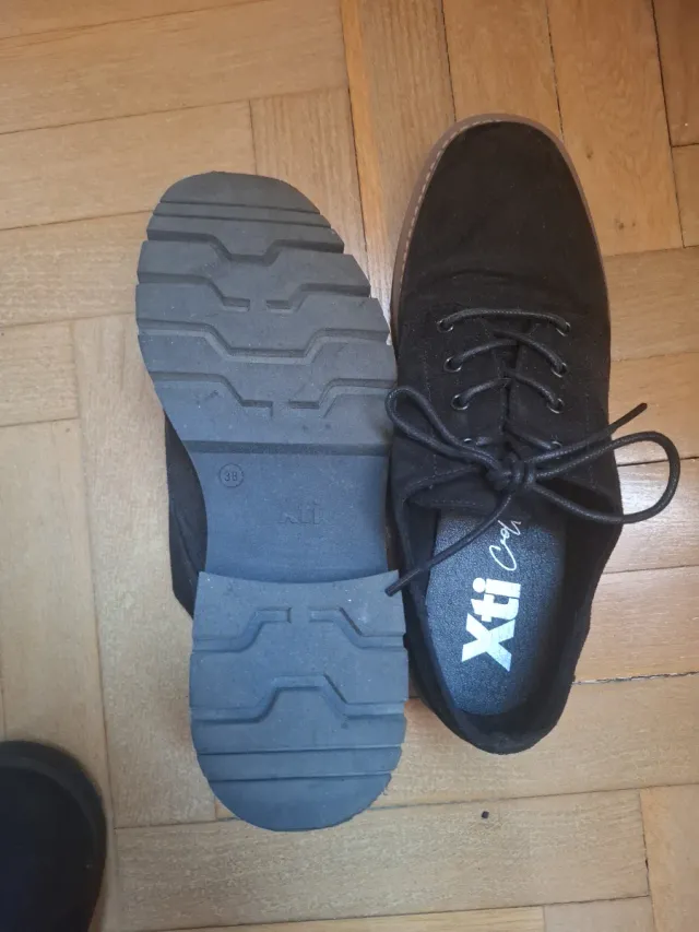 Zapatos mujer XTI negros talla 38