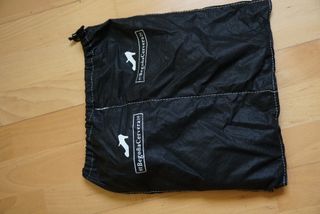 Zapatos flamenco negros tiras cruzadas, con chapas